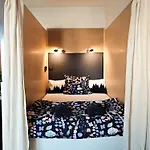 Apartment With Monkey Vibes Pressburg